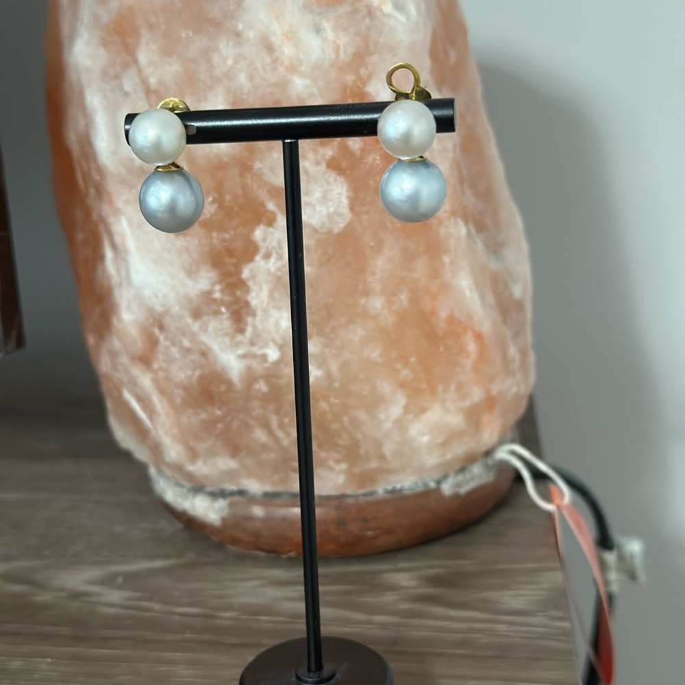 New Authentic South Sea Pearl Drop Earrings - Cream Top & Silvery Blue Bottom - Picture 4 of 4